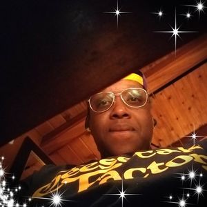 Meet your Posher, Dekisha